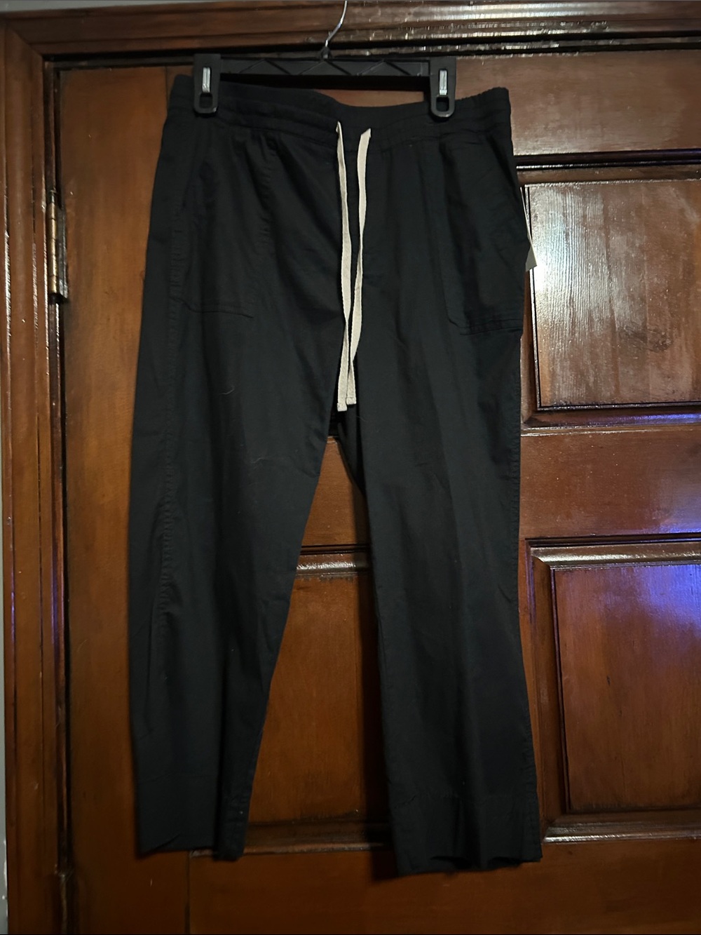 Women's Black Drawstring Capris - Casual Elastic Waist